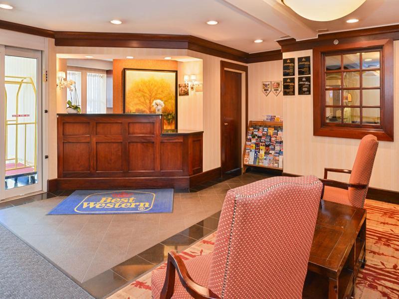 Best Western Plus Fairfield Hotel Exterior photo