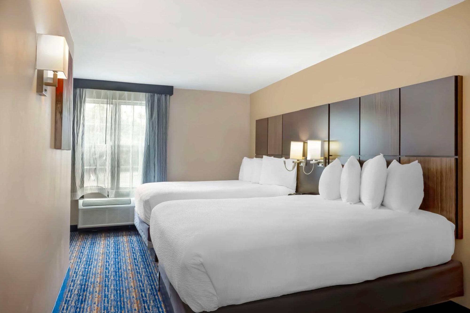 Best Western Plus Fairfield Hotel Exterior photo