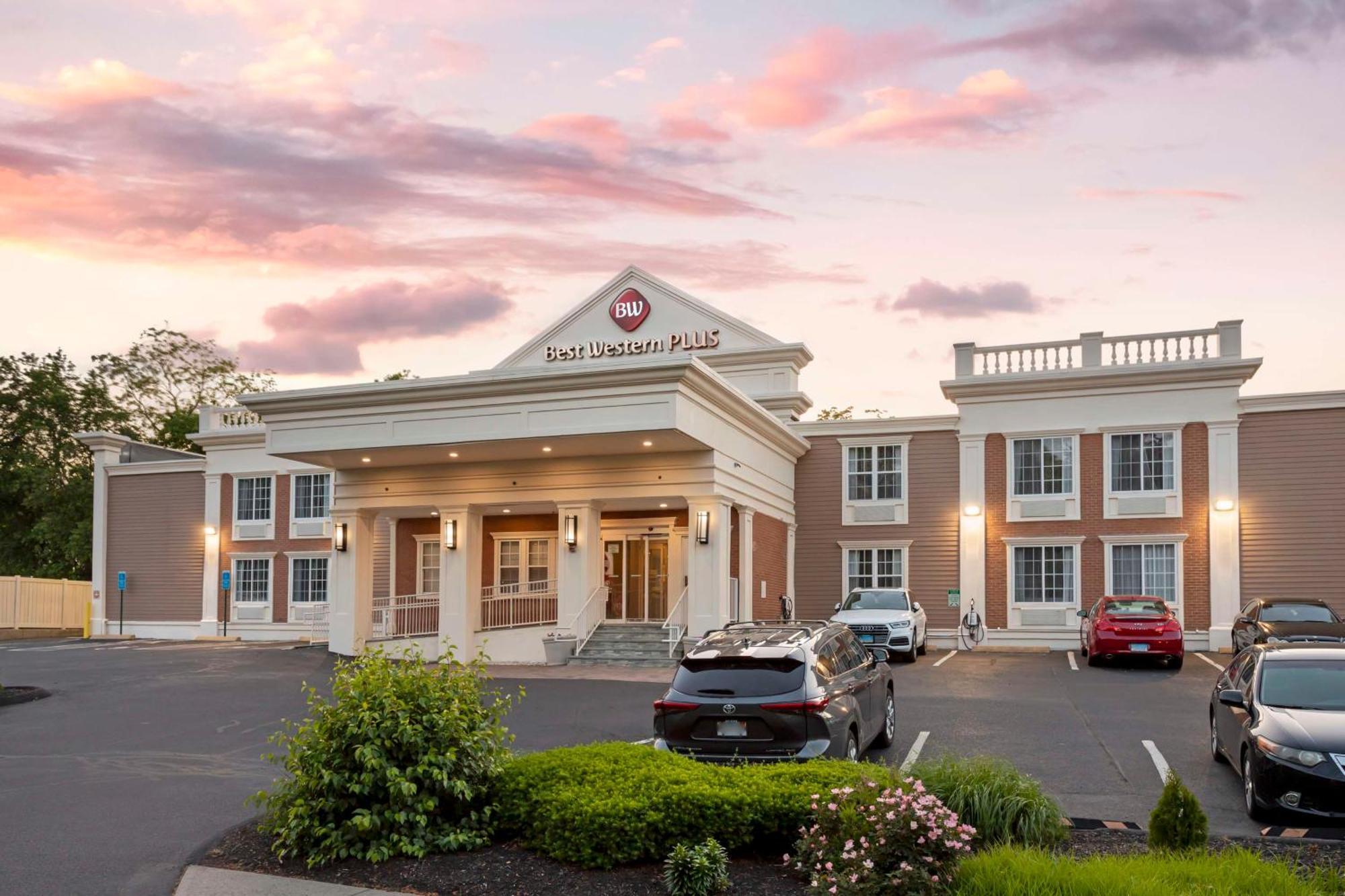 Best Western Plus Fairfield Hotel Exterior photo